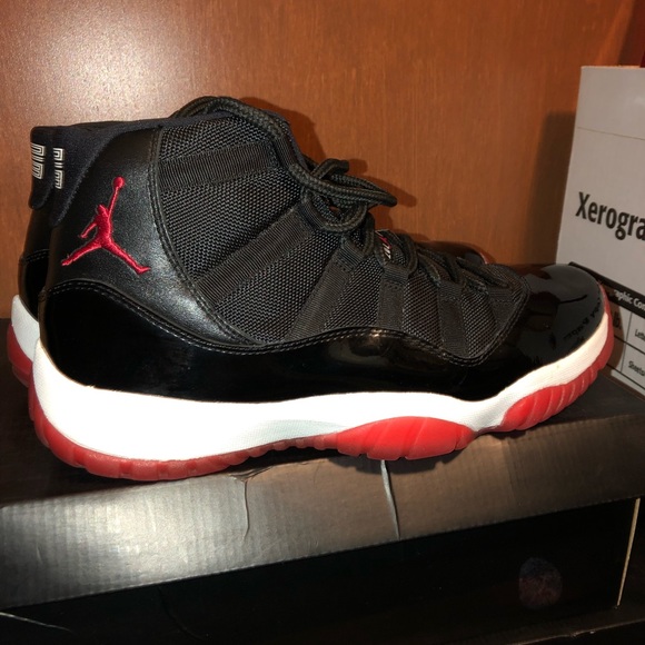 Air Jordan 11 Bred - Picture 3 of 6